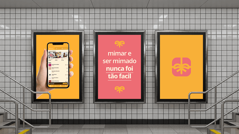 Station posters carrying the app, the mark, and the line “mimar e ser mimado nunca foi tão fácil”